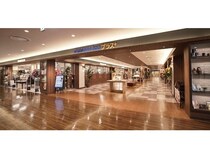 【埼玉県桶川市】「OKEGAWA hon プラス⁺」関係者が愛読書を紹介する、10周年記念展示を実施！