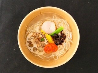 【東京都世田谷区】「秋の彩り冷やしラーメン」「秋のクリーミーラーメン」成城大学にて販売！クックピットと共同開発