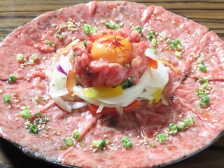 【東京都台東区】「焼肉上野太昌園」夢の味わいの「ドリームユッケ」を含む「生肉フェア」期間限定開催