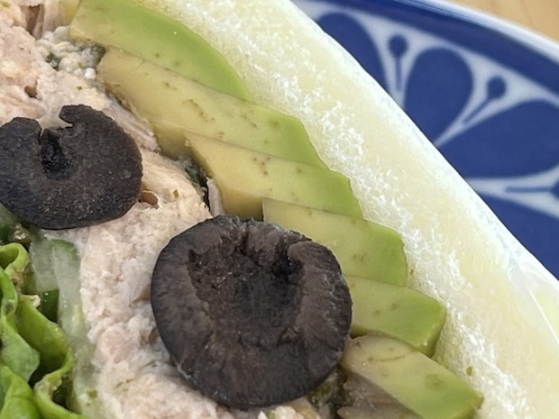 ツナアボガドバジルのサンドイッチ1-3-6