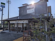 数多くの芸能人が訪れるお店【えびす屋餅本舗】