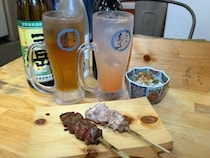 【神奈川県横浜市】多種多様な51店舗が参加！はしご酒イベント「野毛せんべろトライアスロン」開催