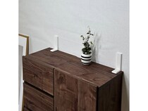 地震被害に備えた家具転倒防止補助金具「ストップ！Lくん」新発売