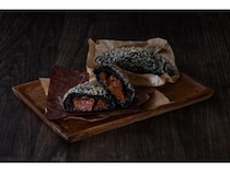 【福島県郡山市】「福島牛」のお肉がゴロッと入った、満足感たっぷりのカレーパン「SUMIKURO」発売！