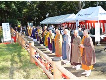 【埼玉県さいたま市】役目を終えた人形の冥福を僧侶による読経で祈る「人形供養祭」人形のまち岩槻で開催