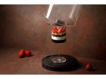 【和歌山県白浜町】南紀白浜マリオットホテルが「まりひめのティラミスパフェ スモークエッセンス」限定販売