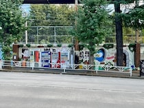 【東京都渋谷区】渋谷ファイヤー通りにミューラルアートが登場！ロスを拠点とするアーティストが制作