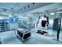 【東京都渋谷区】ヴィンテージTシャツ専門店「01：00ne」オープン！100万円超えの希少なTシャツも登場