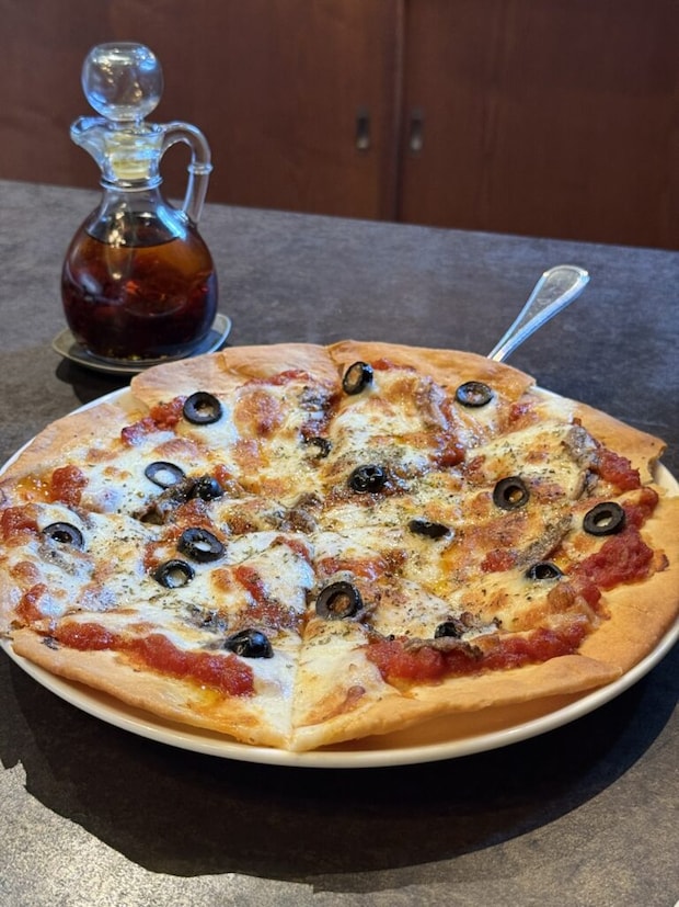 Trattoria ALBERI（トラットリア アルベリ）ピザの写真。