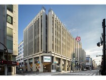 【東京都新宿区】銀行・カフェ・オフィスが一体になった新店舗「Olive LOUNGE 新宿通」オープン