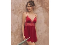 タイ発のランジェリー「ANNEBRA」にブラック＆レッドのホリデーコレクションが登場！