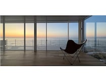 【北海道石狩市】断崖に建つ4棟の絶景貸別荘が宿泊と関連サービスの受付を開始。共同ブランドは「the望来」