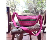 【東京都新宿区】「ふれあい満点見本市」でインドネシア・スンバ島の高校生が作るバッグを販売