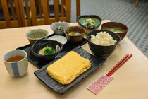 【東大阪】だし巻きと5品の小鉢と、布施の昼【日進食堂】