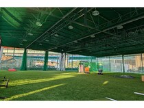 【福岡県福岡市】福岡空港近くに全天候型野球練習場がオープン。送迎バスつき野球スクールも開校！