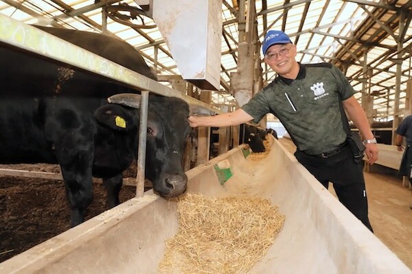 中山黒牛とうしの中山　中山会長