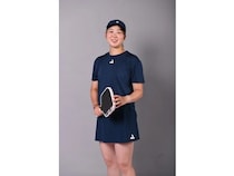 ヨーラ・ジャパンが、ピックルボールに挑戦する永原和可那選手とアンバサダー契約締結