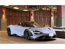 日本コムシンクが希少スーパーカー「マクラーレン765LT」のAR疑似試乗体験の場を提供