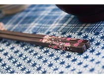 【栃木県さくら市】受験生への贈り物に。早乙女の桜並木の伐採木を活用した特別なお箸「Re:Hashi」が登場