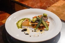 【東大阪】白い壁の向こう、小さなフランスが咲いていた【ジャルダン・デ・ラン】