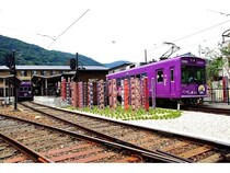 【京都府京都市】嵐電の車内で利き酒に挑戦！「日本酒ほろよい電車 ～揺られて、呑んで、嵐山～」開催