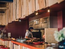 薪火レストランQUEBICOが3省庁のアワードで3冠達成。次世代ガストロノミー体験を提供