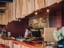 薪火レストランQUEBICOが3省庁のアワードで3冠達成。次世代ガストロノミー体験を提供