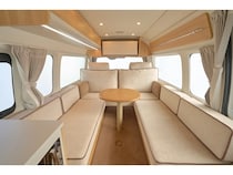 【千葉県千葉市】キャンピングカー「Lino Premium」とソファブランド「blocco」のコラボモデルが登場