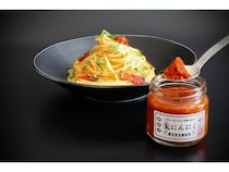 週末専用調味料「朱にんにく」が公式ECで全国販売開始。40年以上愛される祖母の味。