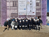 【群馬県】一建設が高校生を対象に「木造住宅の建築現場見学会」を開催！施工管理アプリの操作も