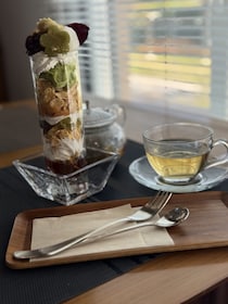 【山口カフェ】『藍間―AIMA―』――防府市の藍染めカフェで味わう体に優しい季節のランチとフルーツパフェ