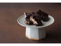 和久傳がショコラティエ垣本晃宏氏と初コラボ。和のチョコレート「果柯」を限定販売