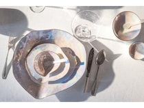 感性に触れる器。世界的リモージュ磁器ブランド「Sarah-Linda」が日本初上陸