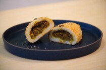 【東大阪】小麦じゃない、米粉のやさしさで包むカレーパン。【米粉パラダイス】