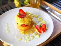 【愛知県豊橋市】幻の菜の花はちみつが主役のデザート「ちょうちょ舞う菜の花畑ケーキ」が期間限定発売