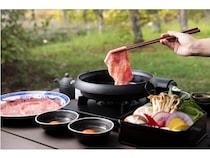 【京都府京都市】「すき焼き十二天 京都」で“テラスすき焼き”！桜の名所ですき焼き食べ放題も