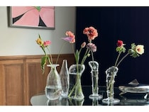 【東京都渋谷区】透明な美しさを放つ花器を展示。ガラス作家・高臣大介氏の企画展を原宿で限定開催