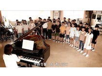 卒業アルバムの制作を手掛けるダイコロが、楽曲『坂道』をリリース！2つのMVを公開