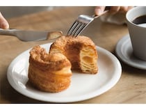 多層パイ生地×サク揚げ新食感！TRUFFLE DONUTが新ジャンルドーナツを発売