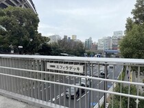 【神奈川県横浜市】BASEGATE 横浜関内と横浜スタジアムを結ぶデッキの愛称が、「エフィラデッキ」に決定