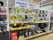 【福岡県中間市】ホームセンターグッデイ中間店で、中間南中学校の生徒が手掛けた“防災特設売場”展開