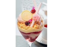 【東京都港区】「アルマーニ / カフェ 表参道」に「桜 カモミール フロマージュのパフェ」が登場