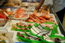【東大阪】魚屋の声が聞こえる、まちのスーパー。【万代 布施店】