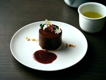 【東京都千代田区】「LEXUS MEETS...」で滋賀県高島市の「アドベリー」を使ったコラボスイーツを発売！