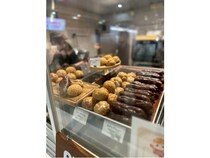 【大阪府堺市】洋菓子OEM工場直営のシュークリーム専門店「シュクルシュークリーム」が、光明池サンピア1Fにオープン！