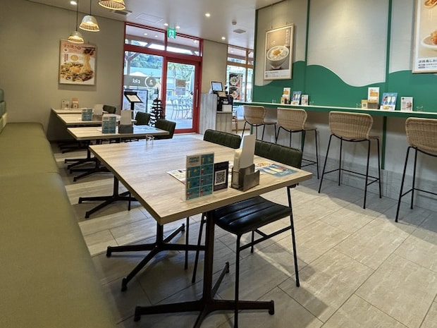 店内1-1-3