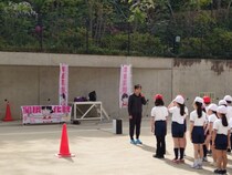 【東京都品川区】元五輪選手・関根花観氏が、走る楽しさと本物体験を児童に届ける特別授業を実施