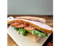 【愛媛県西予市】「きなはい屋しろかわ」に、「城川ベーコン」と和栗を使った新メニューが登場！