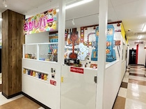 【長崎県諫早市】「カラオケまねきねこ 諫早店」でオープニングイベント開催！県内初おかしバーも登場