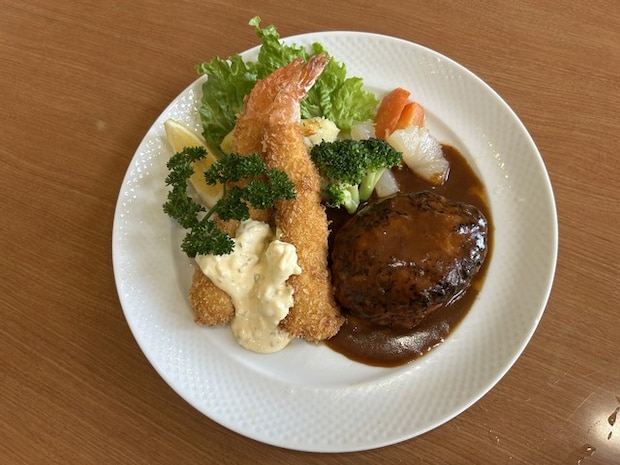 ハンバーグ&エビフライ1-2-2